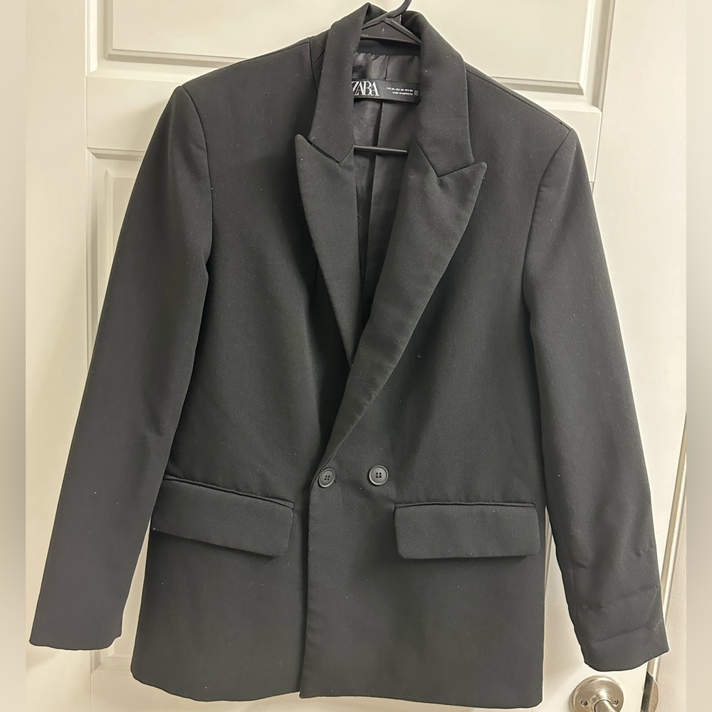 Women’s Black Zara Blazer